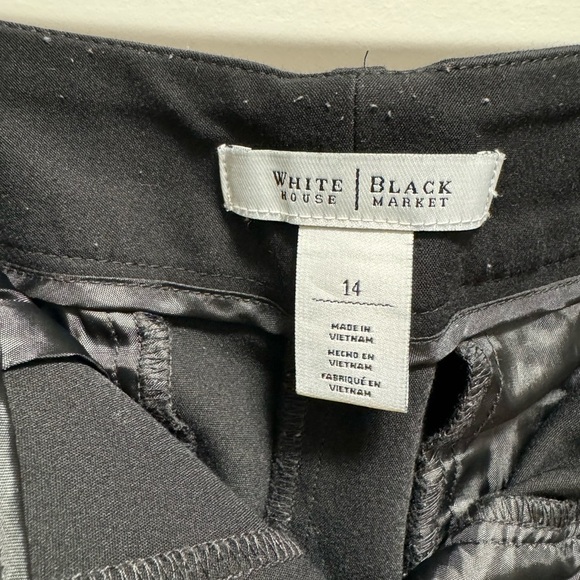 White House Black Market Black Women's Shorts - Picture 4 of 5
